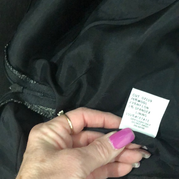 Guess 🖤✨tweed mini skirt with side pleat - Picture 7 of 8